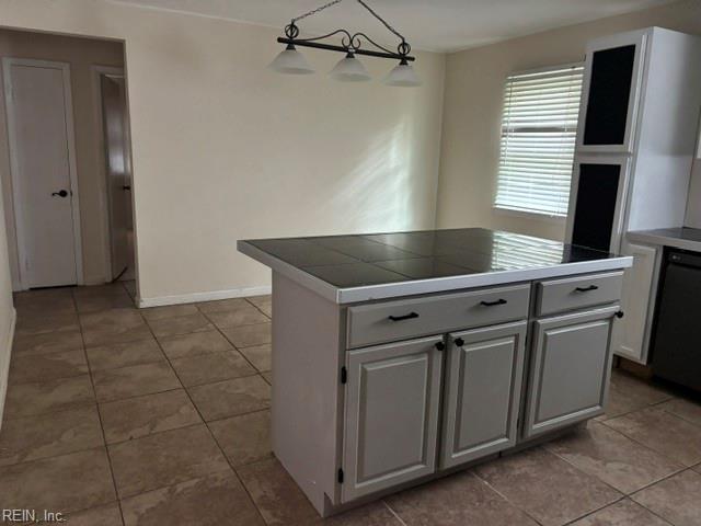 2940 Delaware Xing Property Photo 3