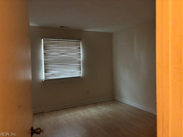2940 Delaware Xing Property Photo 7
