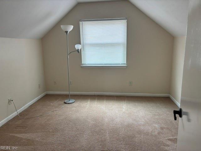 2940 Delaware Xing Property Photo 9