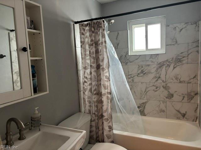 2940 Delaware Xing Property Photo 15