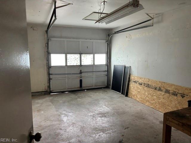 2940 Delaware Xing Property Photo 20