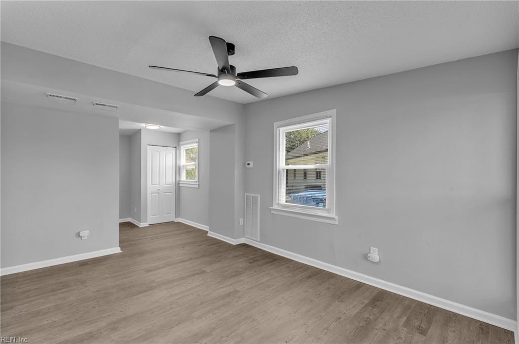 2917 Berkley Ave Property Photo 28