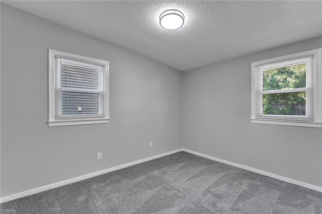 2917 Berkley Ave Property Photo 32