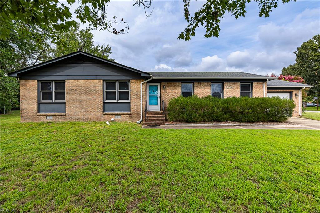 2916 Mintwood Dr Property Photo 2
