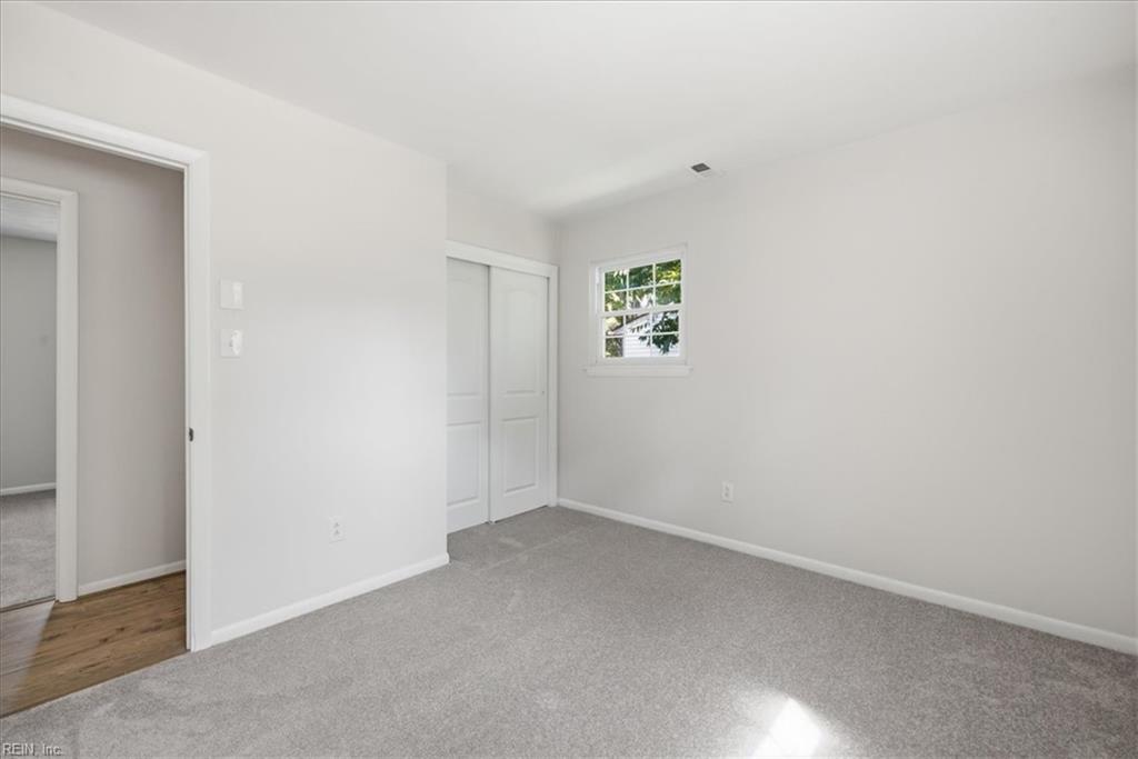 1121 Sir Gawaine Dr Property Photo 35