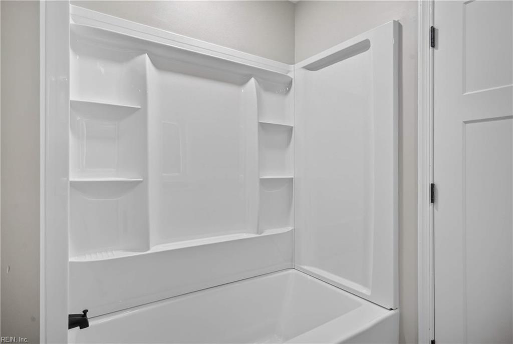 1621 Colonial Ave Property Photo 19