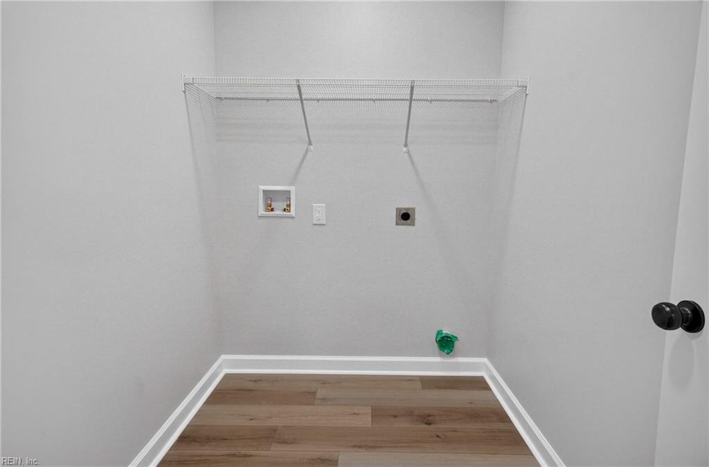 1621 Colonial Ave Property Photo 25