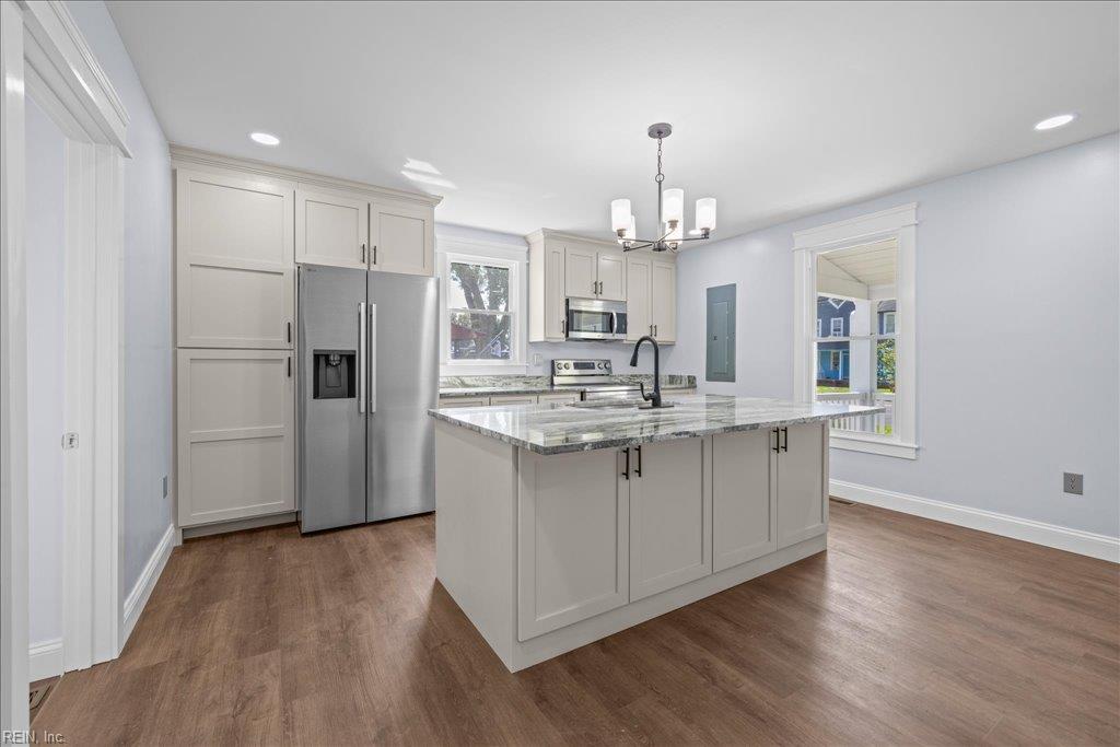 18215 First St Property Photo 3