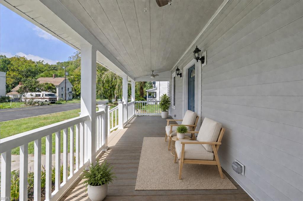 18215 First St Property Photo 4