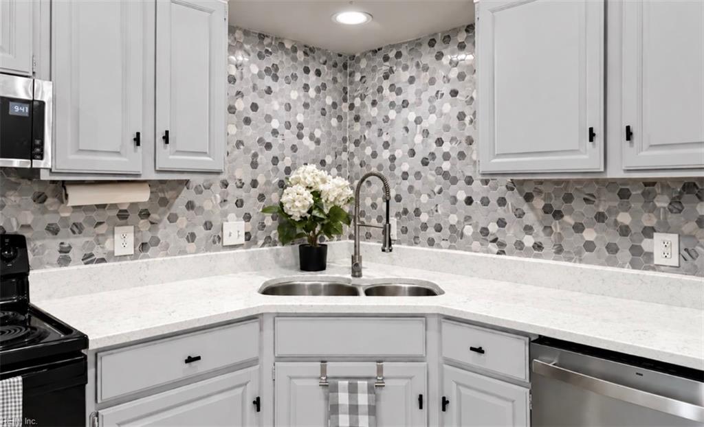 106 Copperfield Property Photo 1