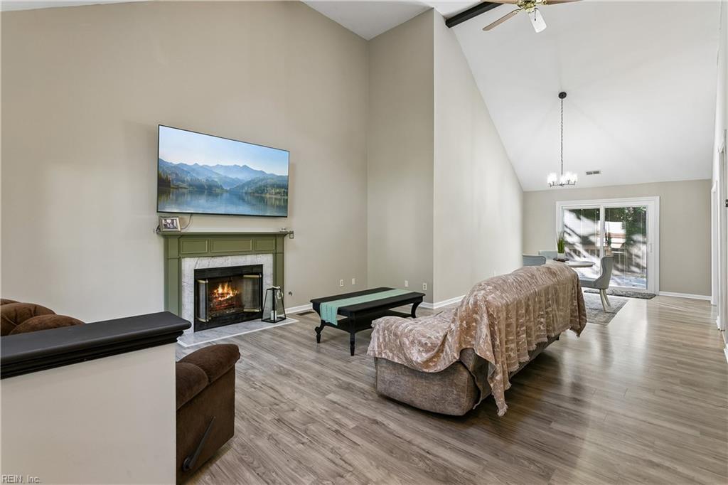 106 Copperfield Property Photo 7