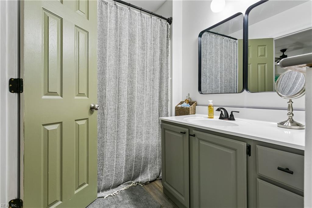 106 Copperfield Property Photo 31