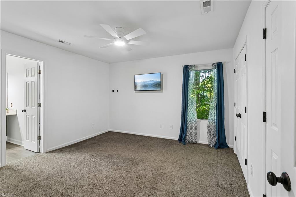 106 Copperfield Property Photo 37