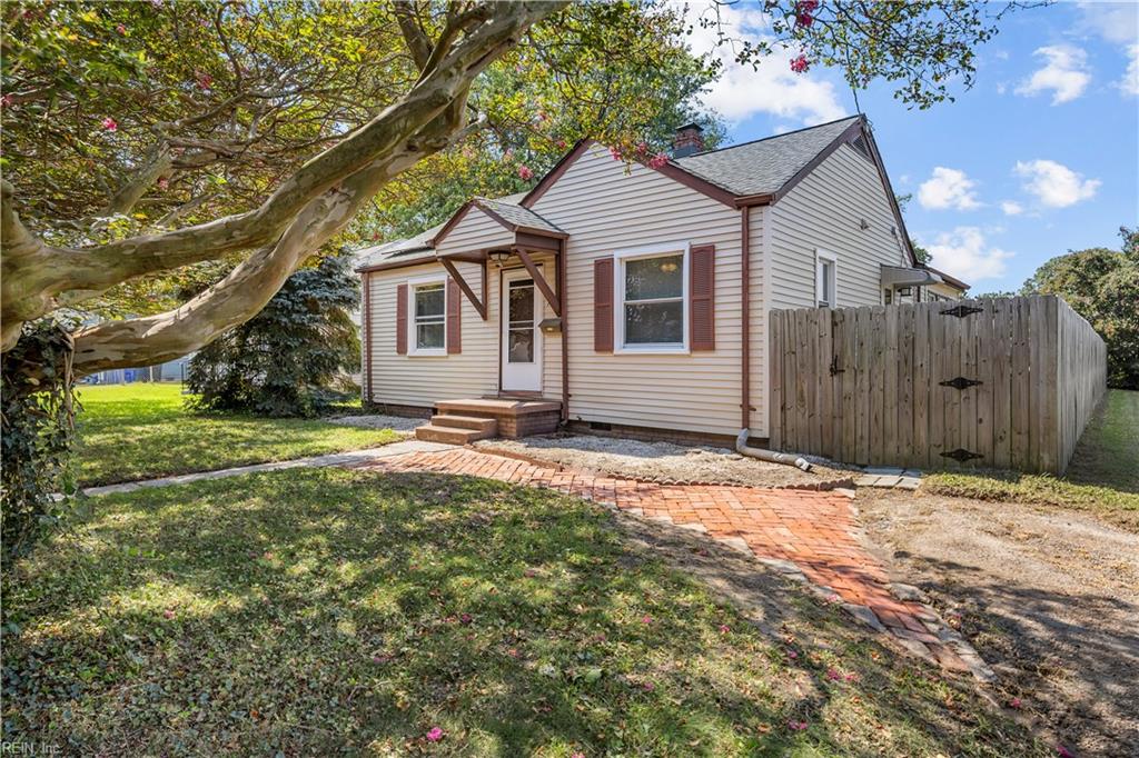 73 Greeneland Blvd Property Photo 1