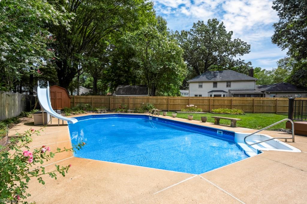 5308 Doon St Property Photo 2
