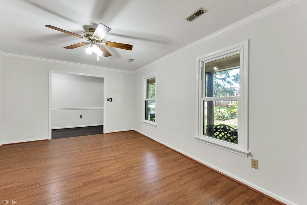 5308 Doon St Property Photo 6