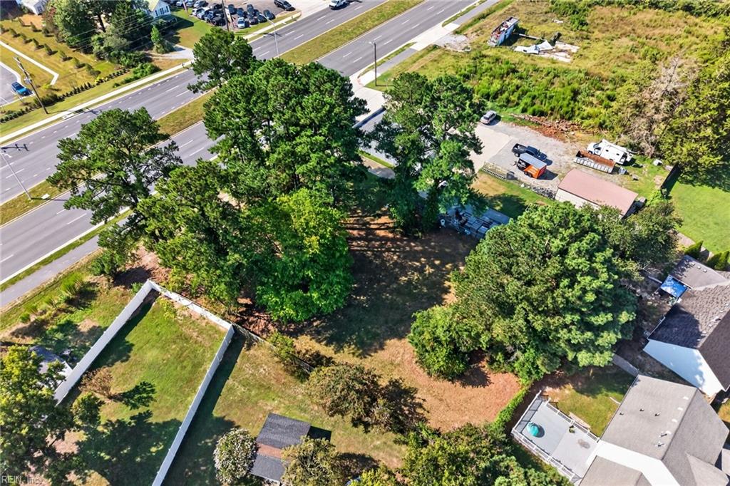 1828 Holland Rd Property Photo 2