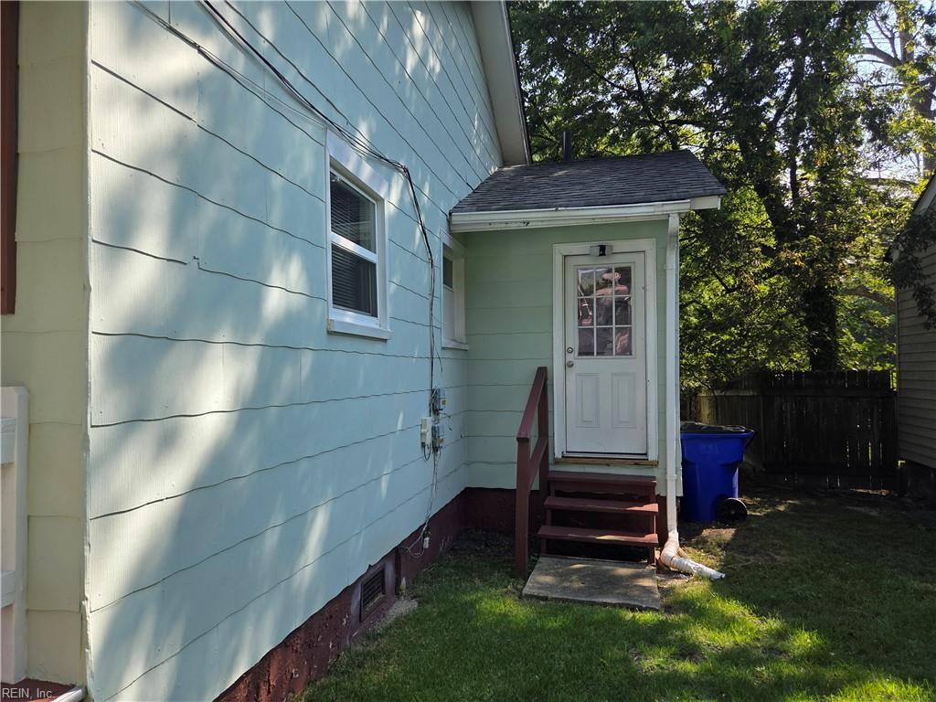 3315 Clark Cir Property Photo 3