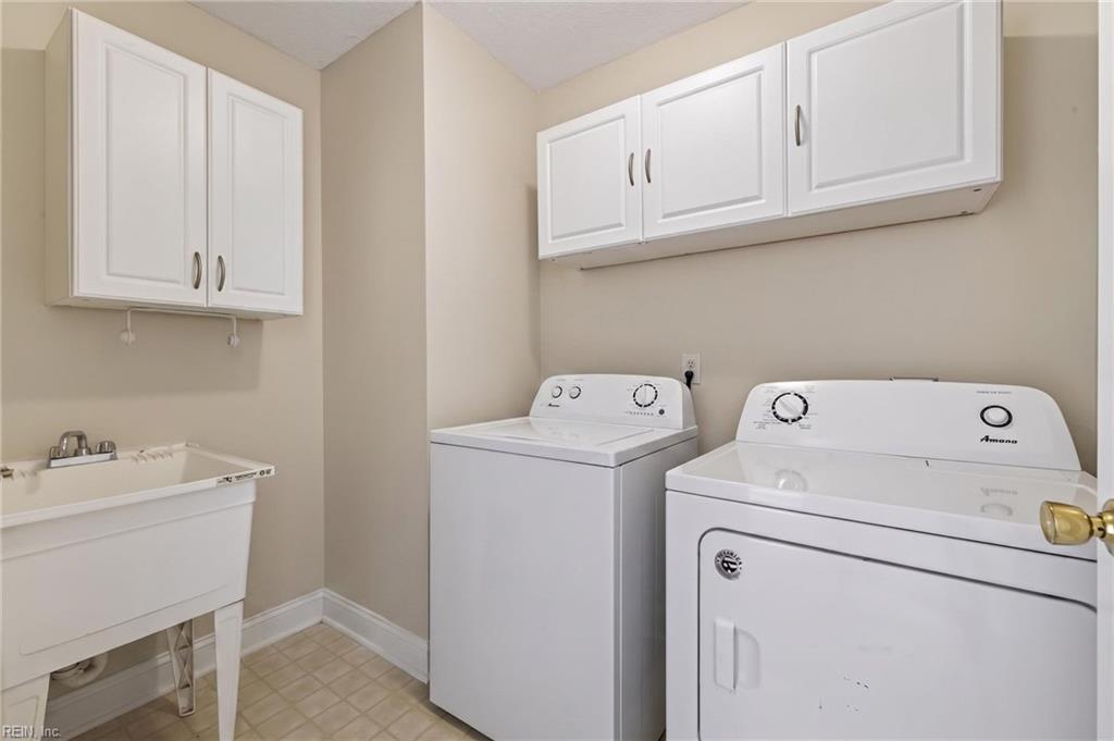 320 Green View Rd Property Photo 37