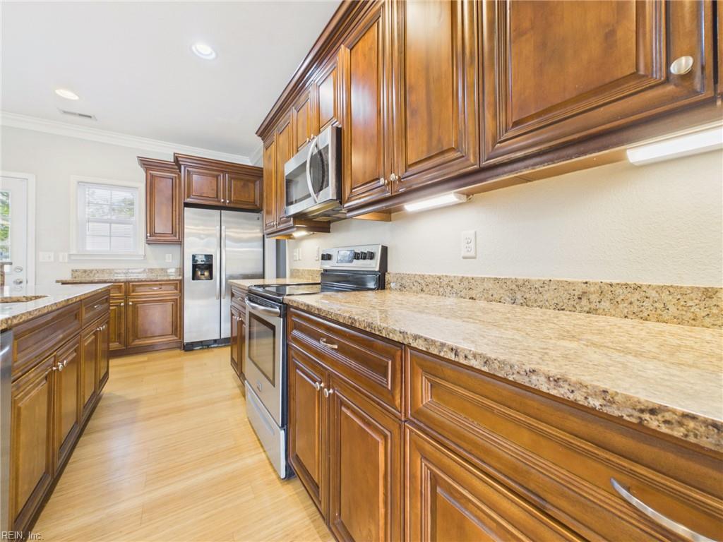 869 Shurney Ln Property Photo 13