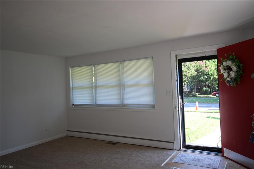 1111 Redgate Ave Property Photo 2
