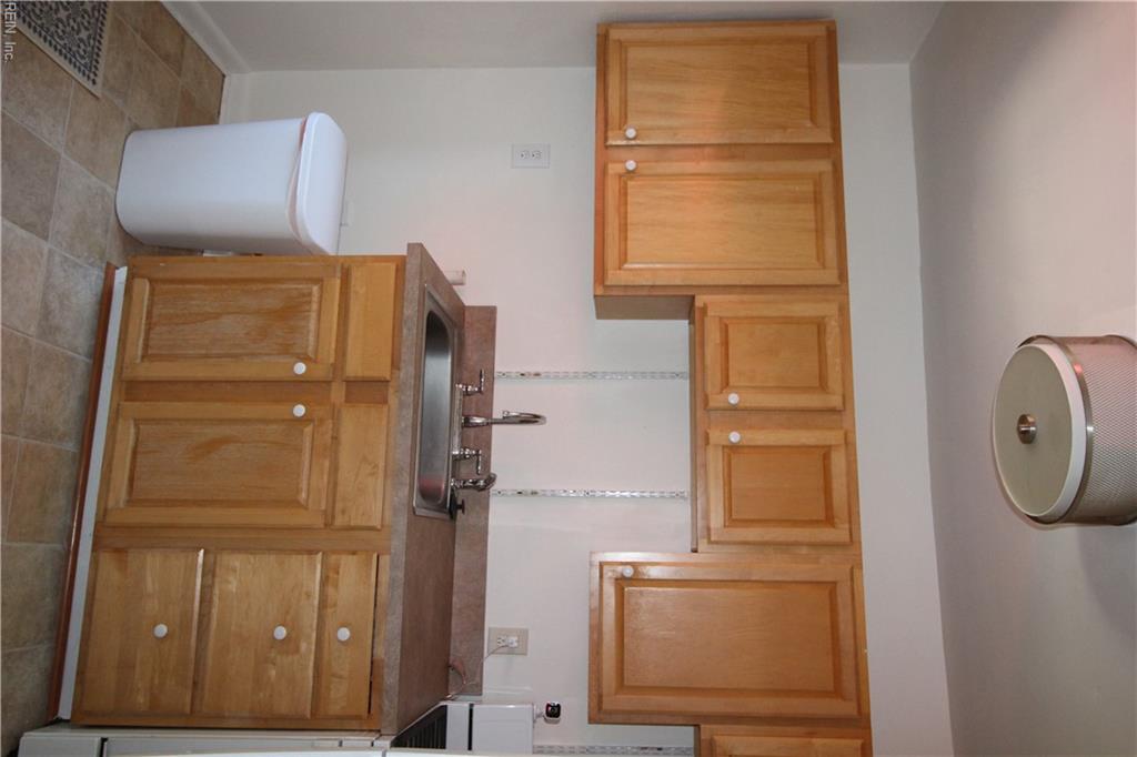 1111 Redgate Ave Property Photo 5