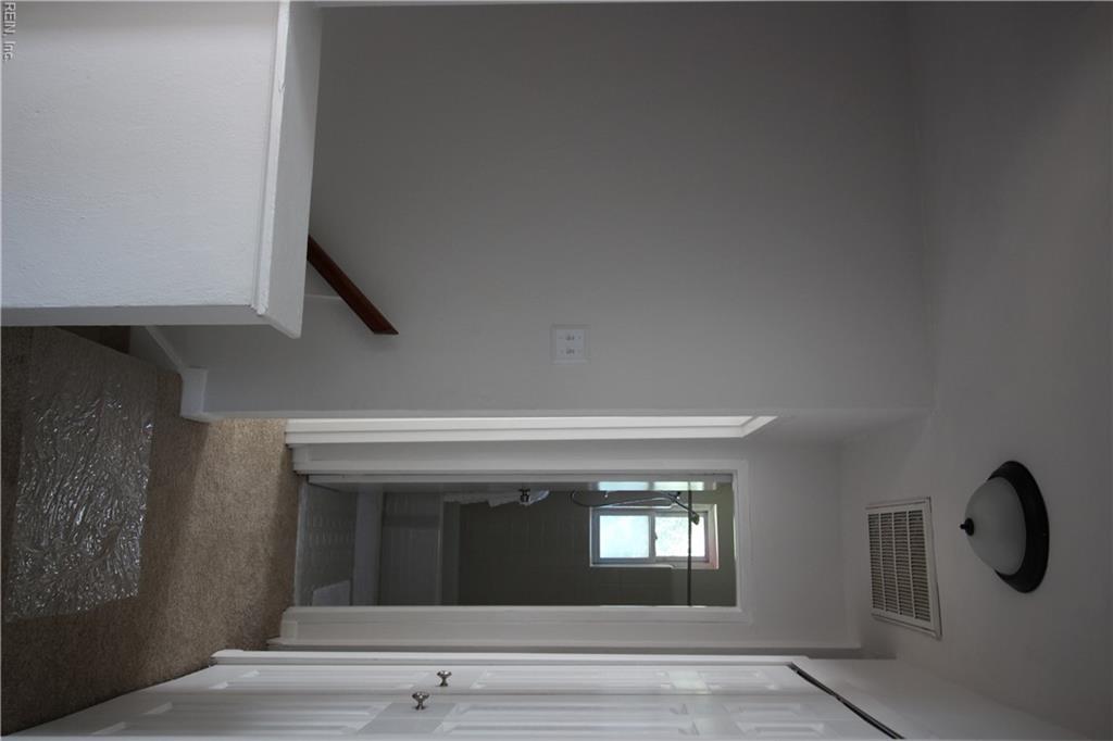 1111 Redgate Ave Property Photo 13