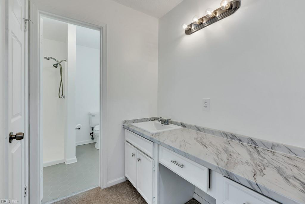 5305 Doon St Property Photo 25