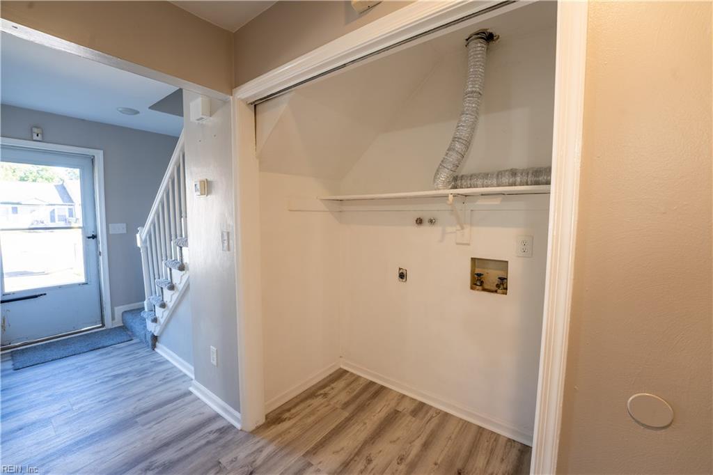 430 Peregrine St Property Photo 7