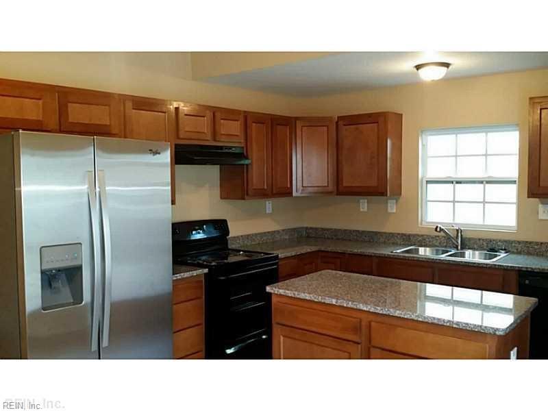 3214 Bapaume Ave Property Photo 1