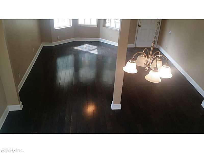 3214 Bapaume Ave Property Photo 7