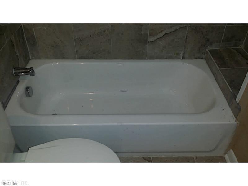 3214 Bapaume Ave Property Photo 15