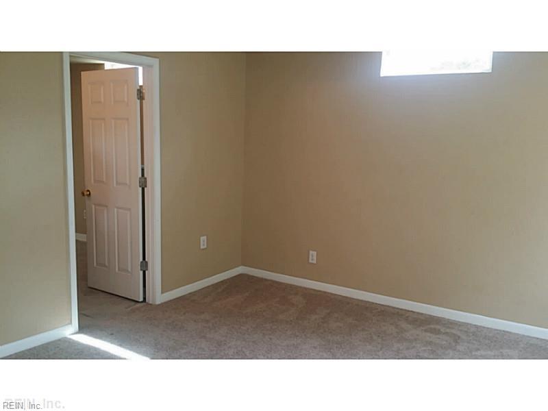 3214 Bapaume Ave Property Photo 18