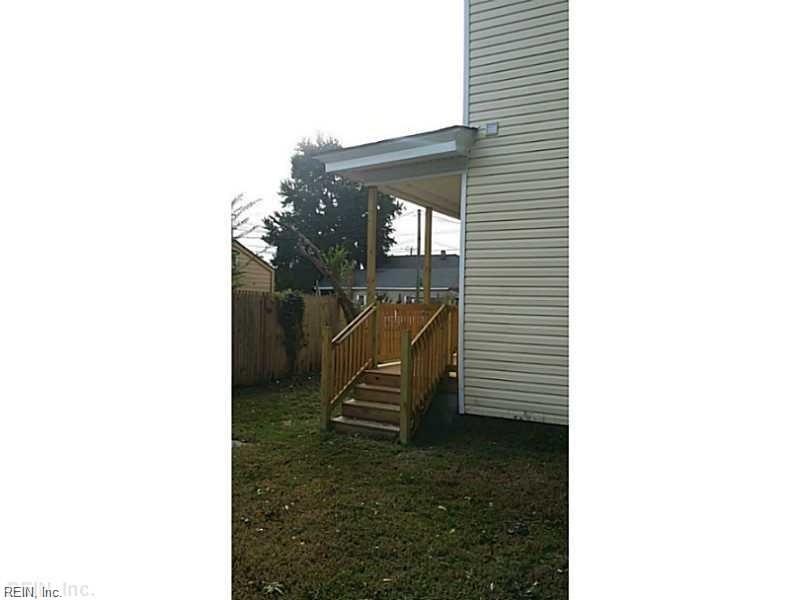 3214 Bapaume Ave Property Photo 26