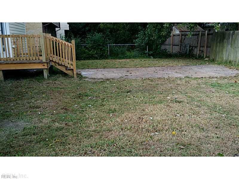 3214 Bapaume Ave Property Photo 29