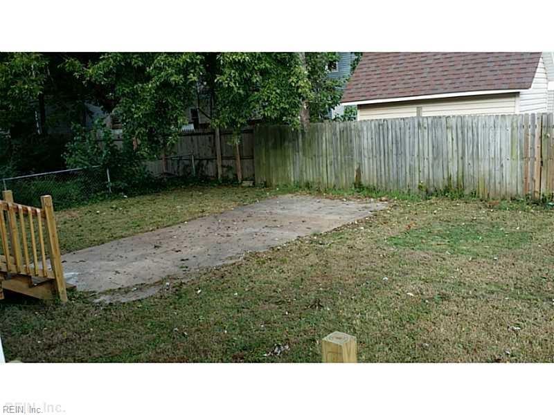 3214 Bapaume Ave Property Photo 30