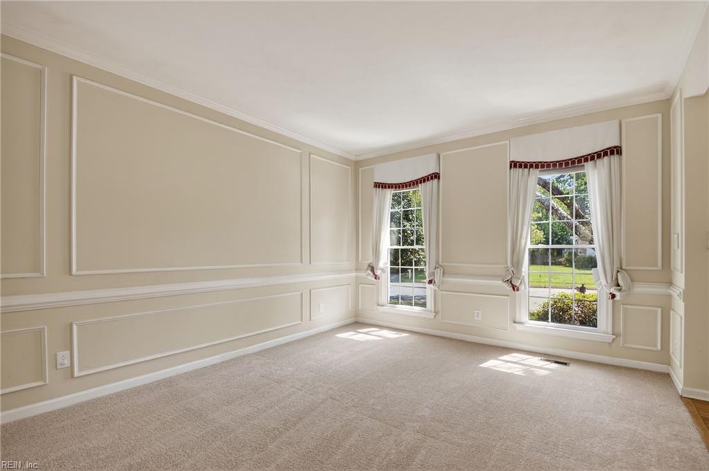 228 Country Club Blvd Property Photo 6