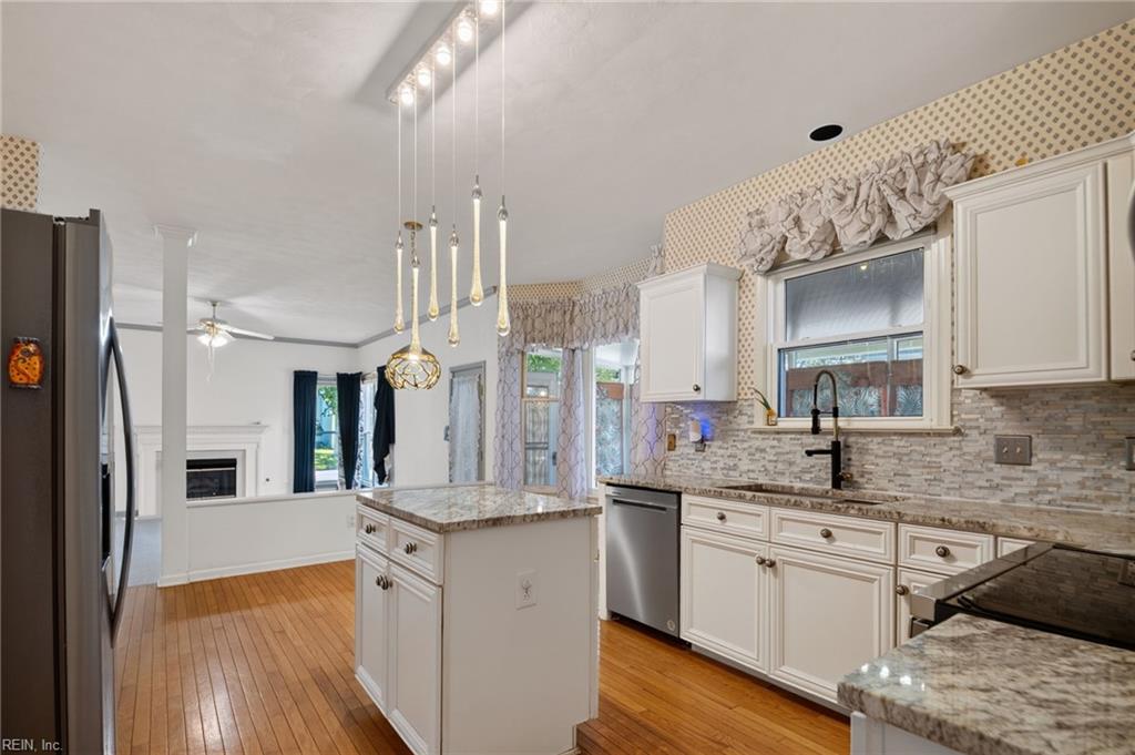 228 Country Club Blvd Property Photo 11