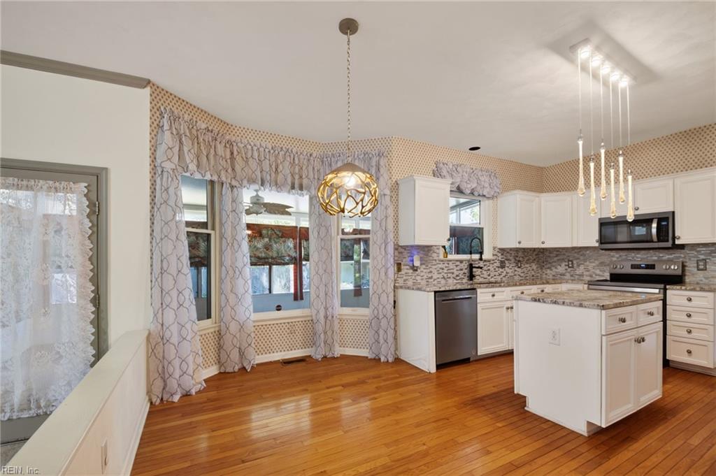 228 Country Club Blvd Property Photo 15