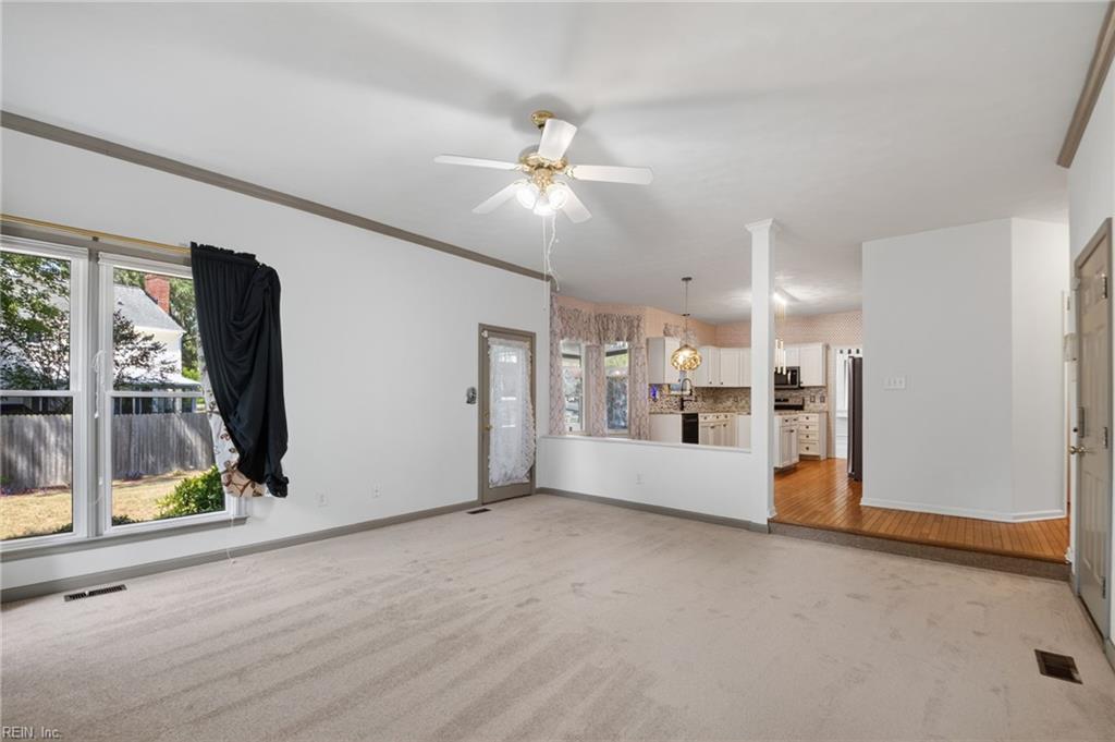 228 Country Club Blvd Property Photo 18