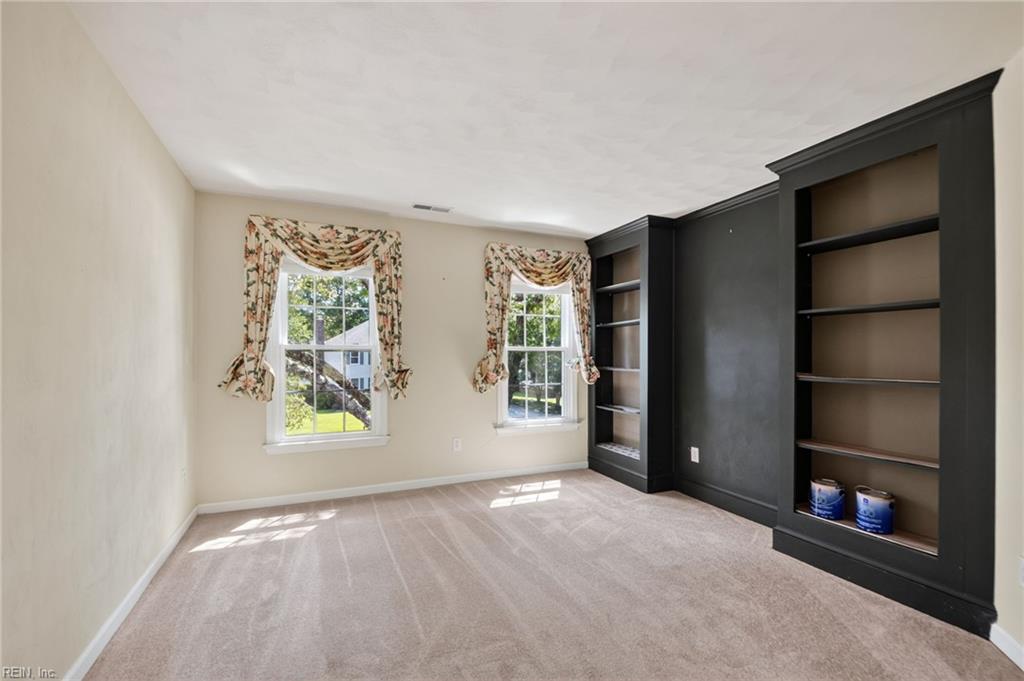 228 Country Club Blvd Property Photo 25