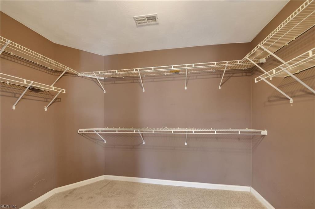 228 Country Club Blvd Property Photo 29