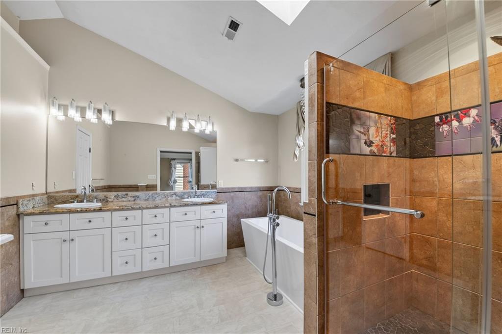 228 Country Club Blvd Property Photo 30