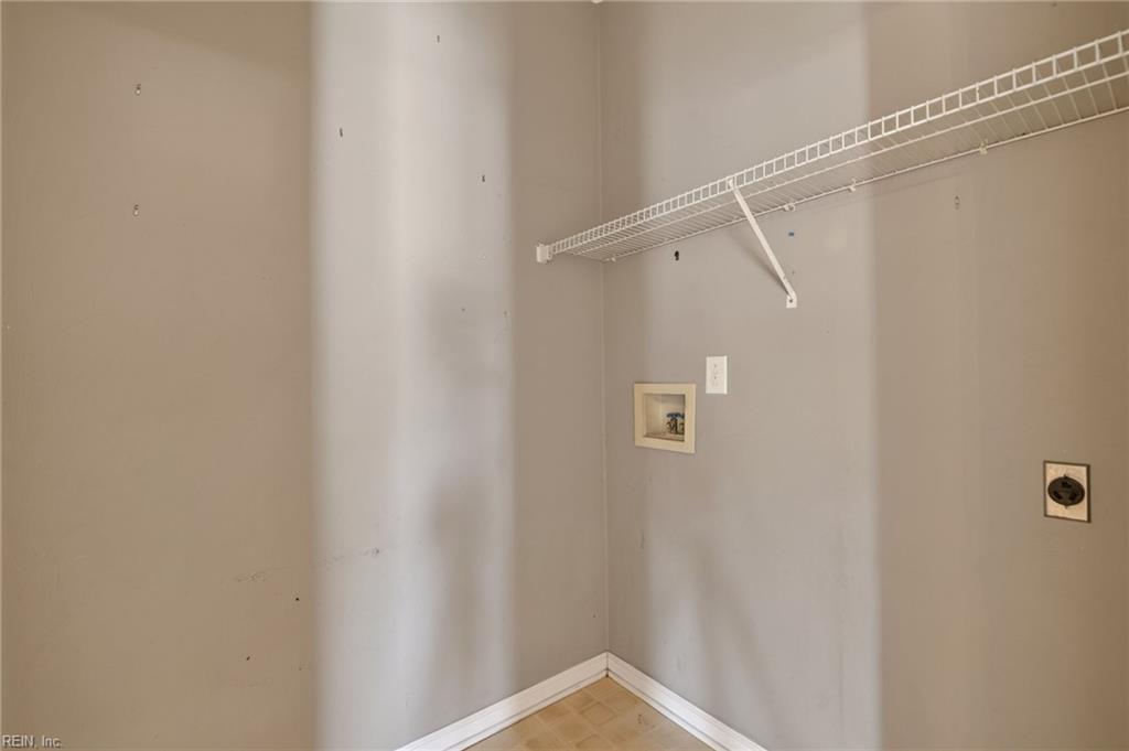 228 Country Club Blvd Property Photo 39