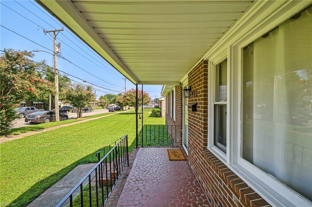 715 Coolidge St Property Photo 5