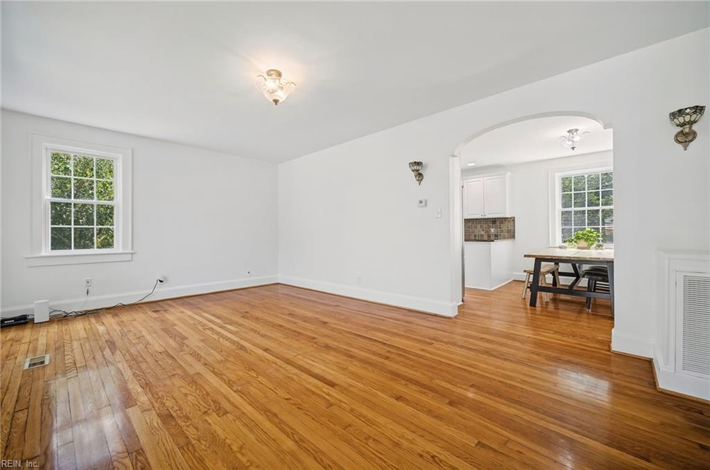 4525 Duke Dr Property Photo 3