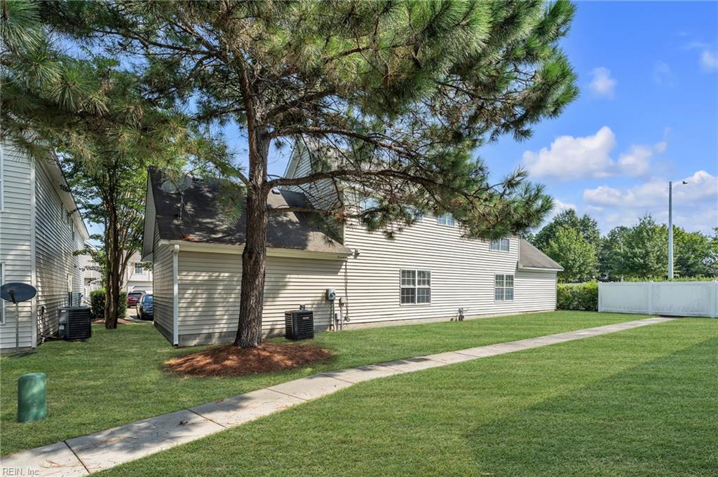 4305 Napa Ct Property Photo 6