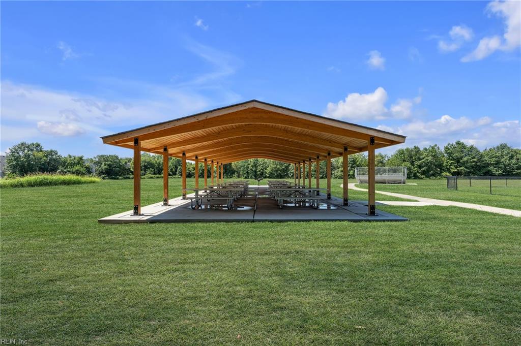 4305 Napa Ct Property Photo 8