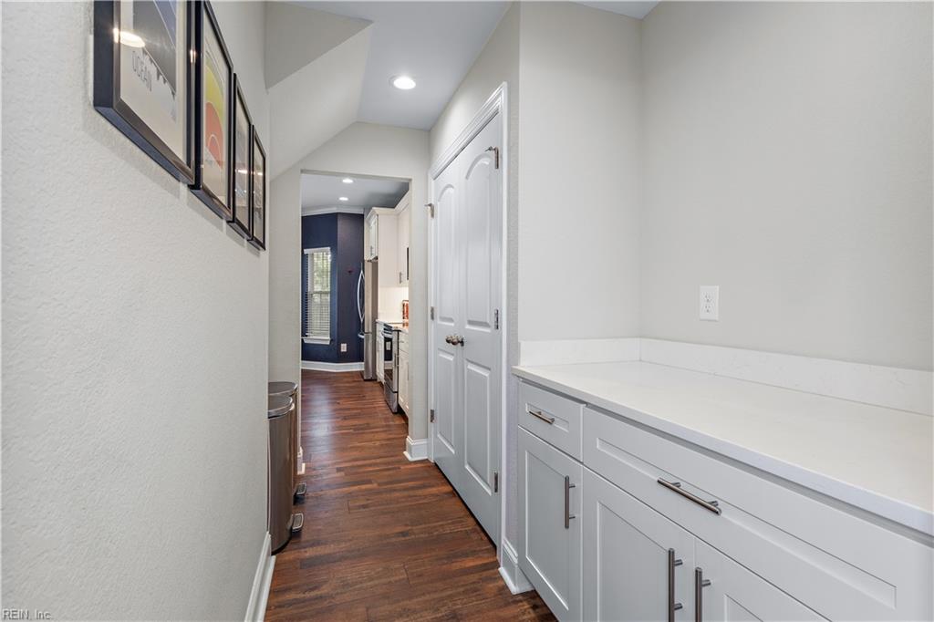 16213 Muddy Cove Cir Property Photo 7