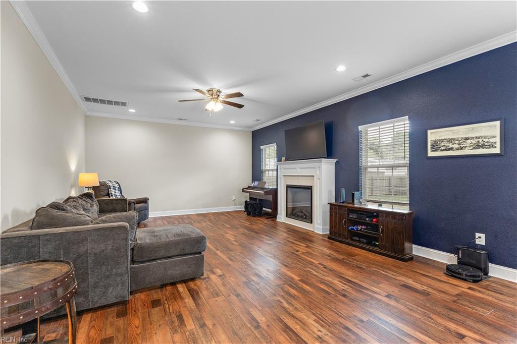 16213 Muddy Cove Cir Property Photo 11